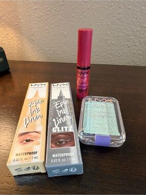 NYX Pink Butter Gloss, Teal Highlighter & Eyeliners Set